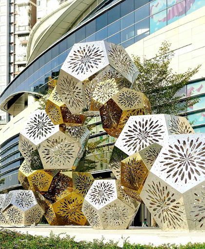 Lingnan New World Cloud Gate Plaza Project